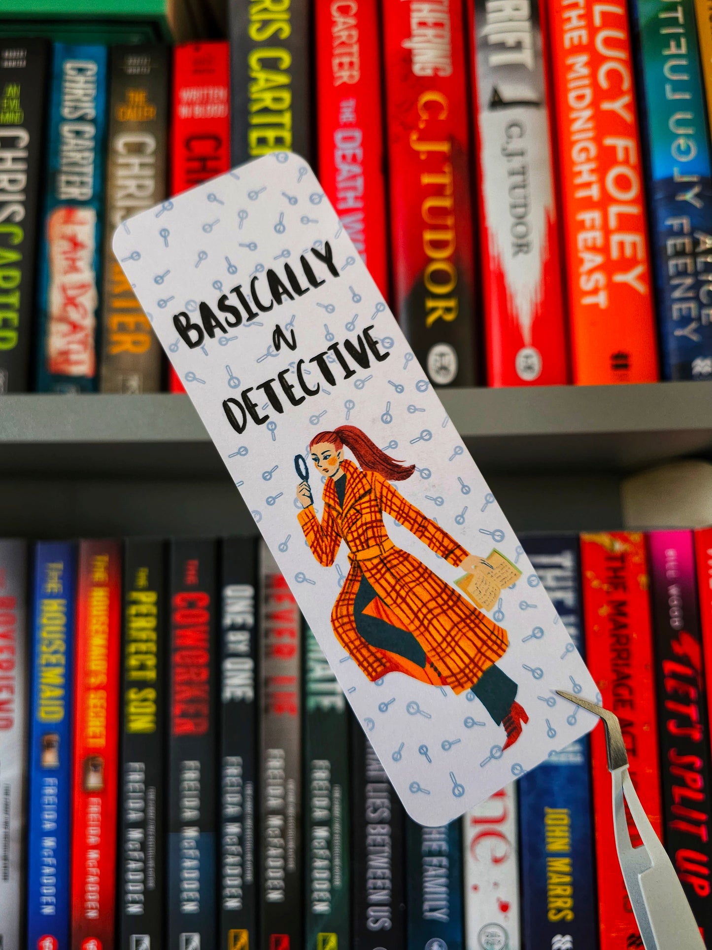 Basically a Detective Bookmark