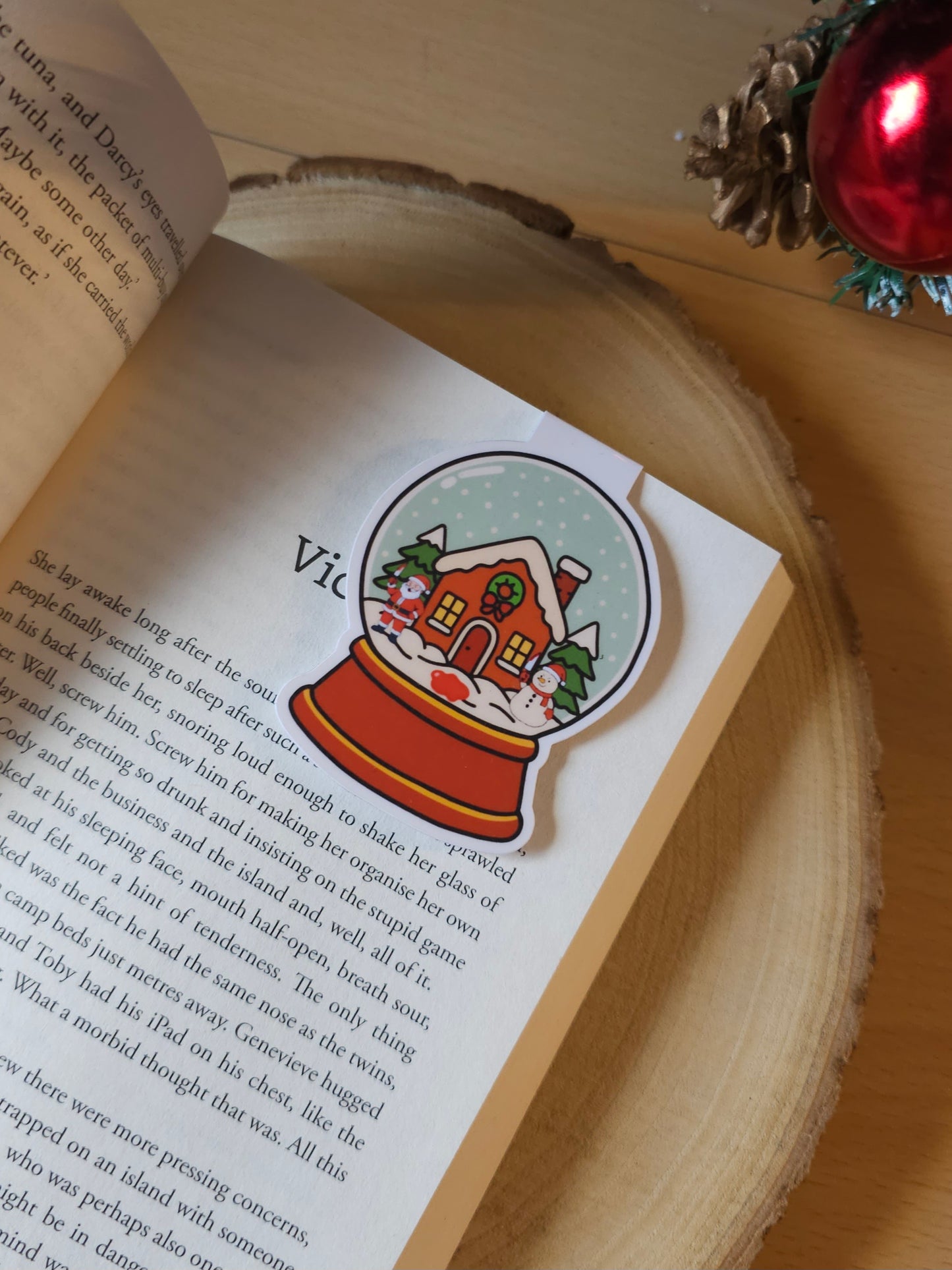 Killer Christmas Snow Globe Magnetic Bookmark / Tree Decoration